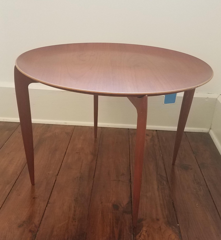 FRITZ HANSEN FOLDING TRAY TABLE