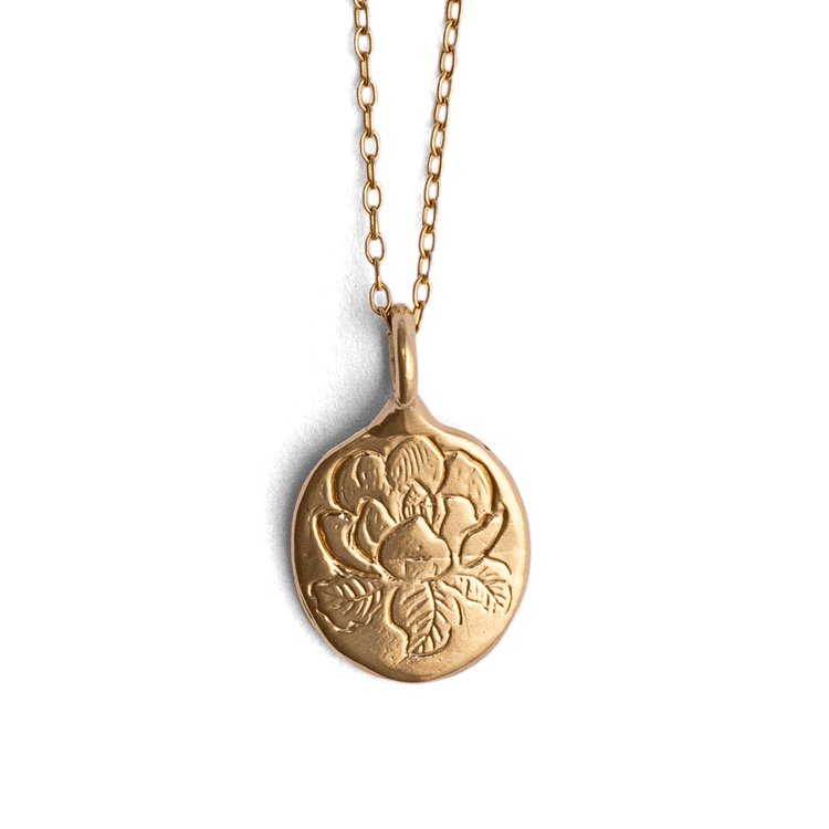 Floral Engraved Necklace Magnolia