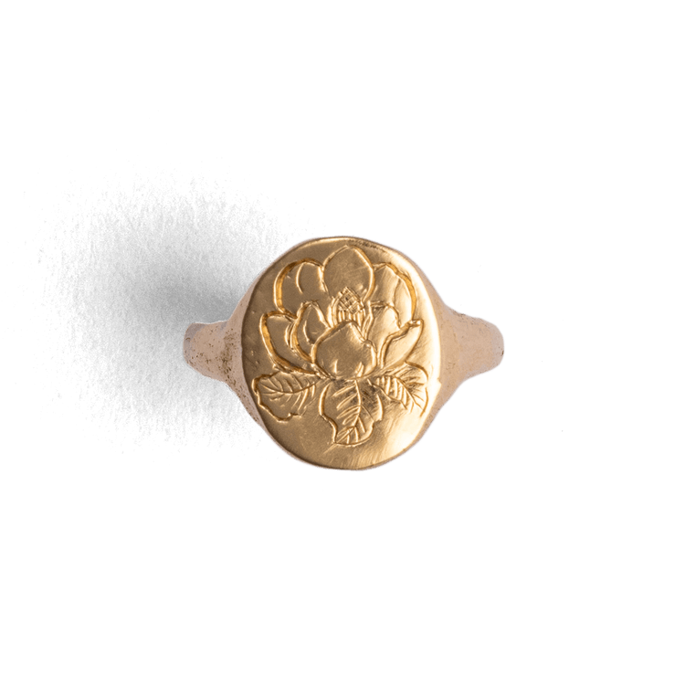 Floral Engraved Signet Ring Magnolia