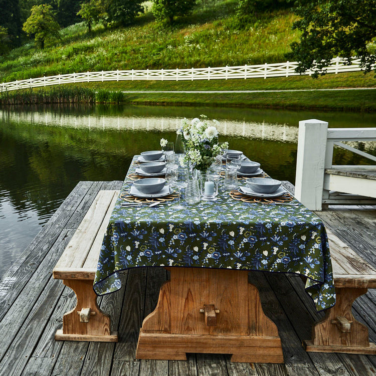 Blackberry Farm Picnic Table
